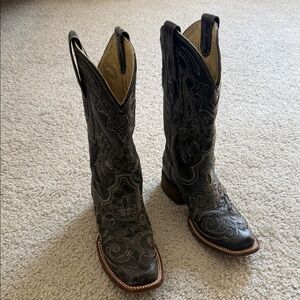 Corral Dark Gray Embroidered Heeled Boots